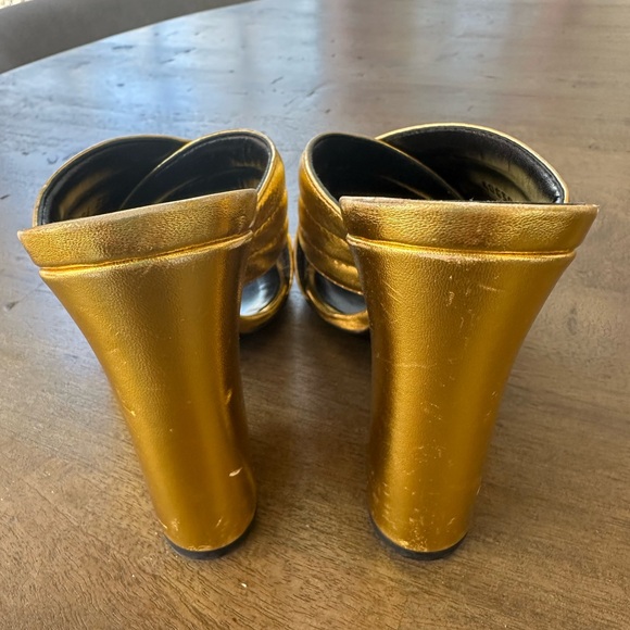 GUCCI Metallic Nappa Webby Leather Crossover Heel Slide Sandals 38.5 Oro Vecchio - Picture 5 of 12